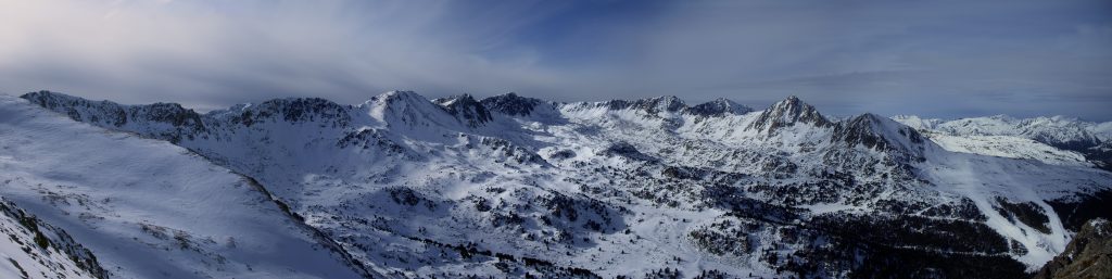 Panorama des del cim Bony Envalira